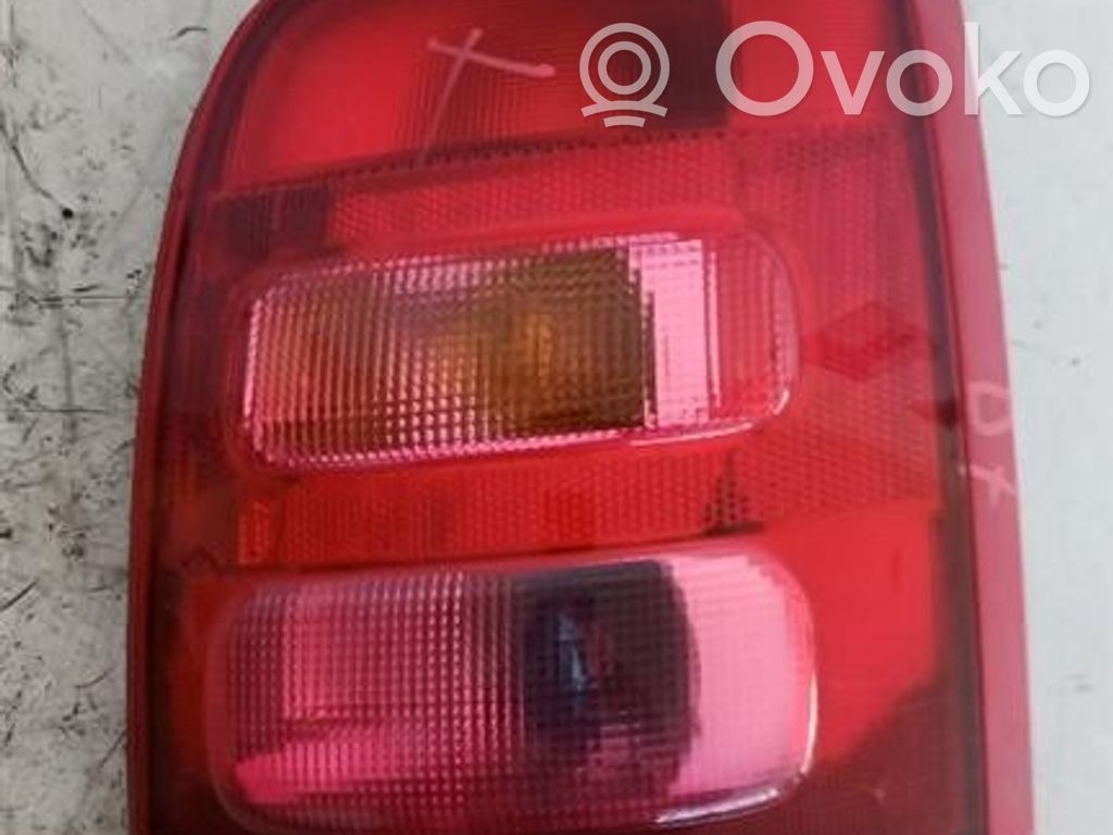 Nissan Micra Galinis žibintas kėbule 