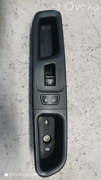 Jeep Renegade Electric window control switch 