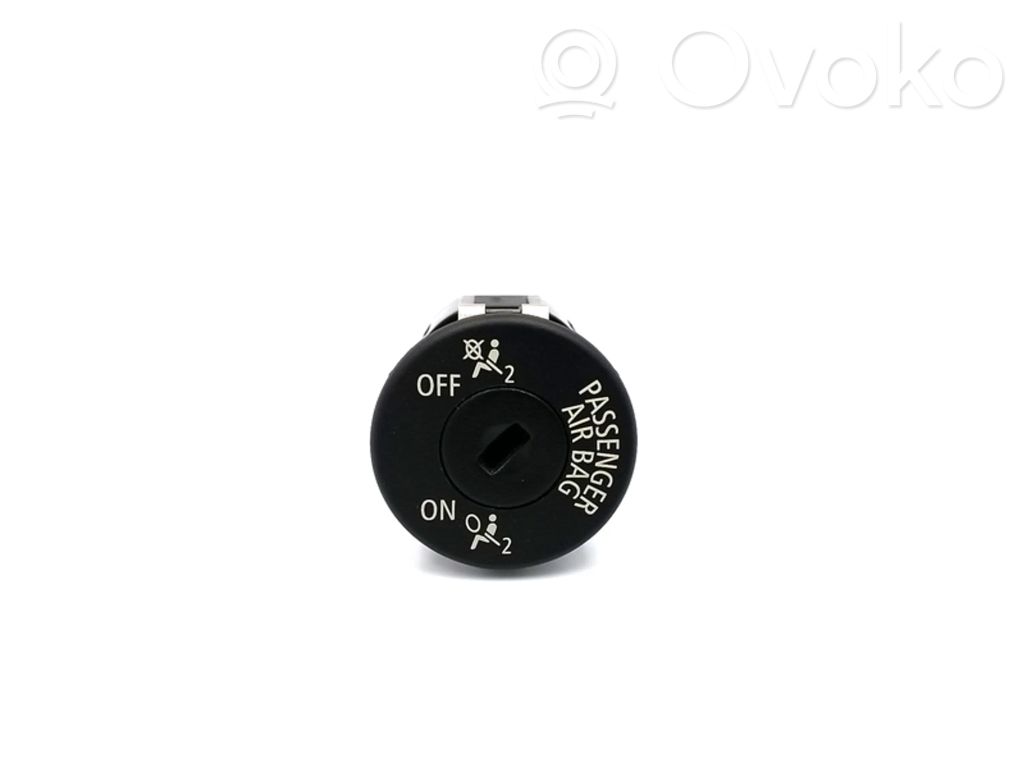 BMW 1 E81 E87 Passenger airbag on/off switch 