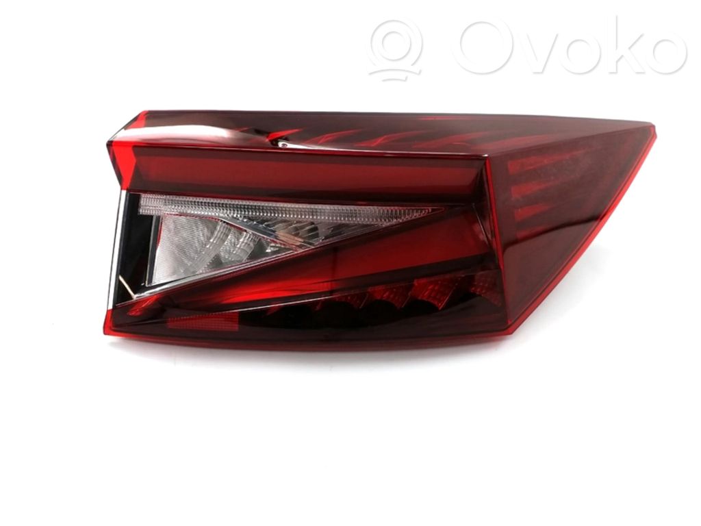 Skoda Enyaq iV Lampa tylna 