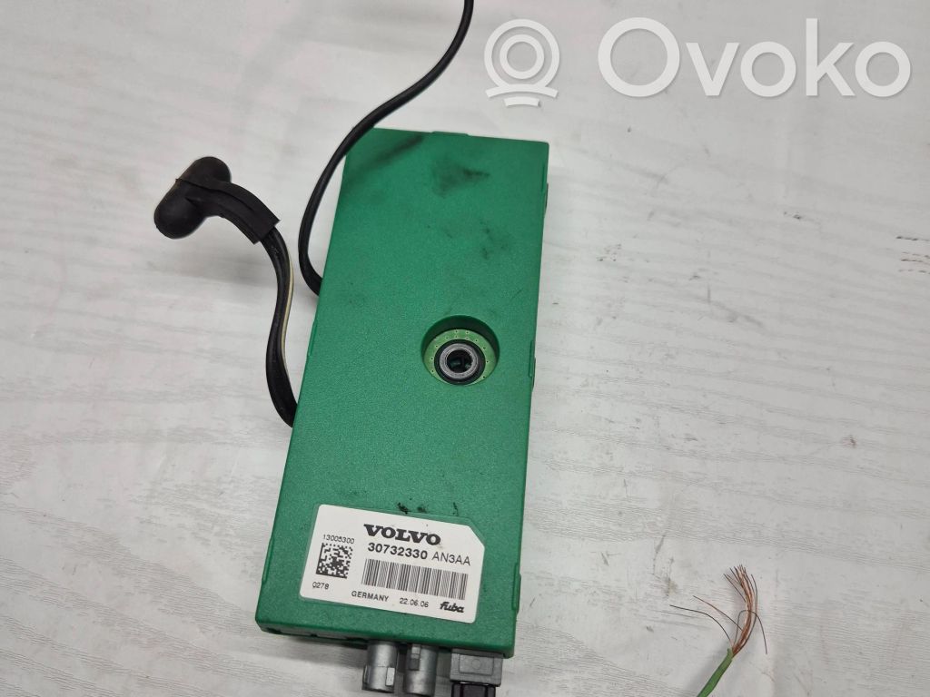 Volvo V70 Antenos stiprintuvas 