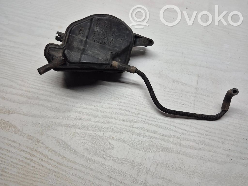 Volvo C30 Tyhjiösäiliö 