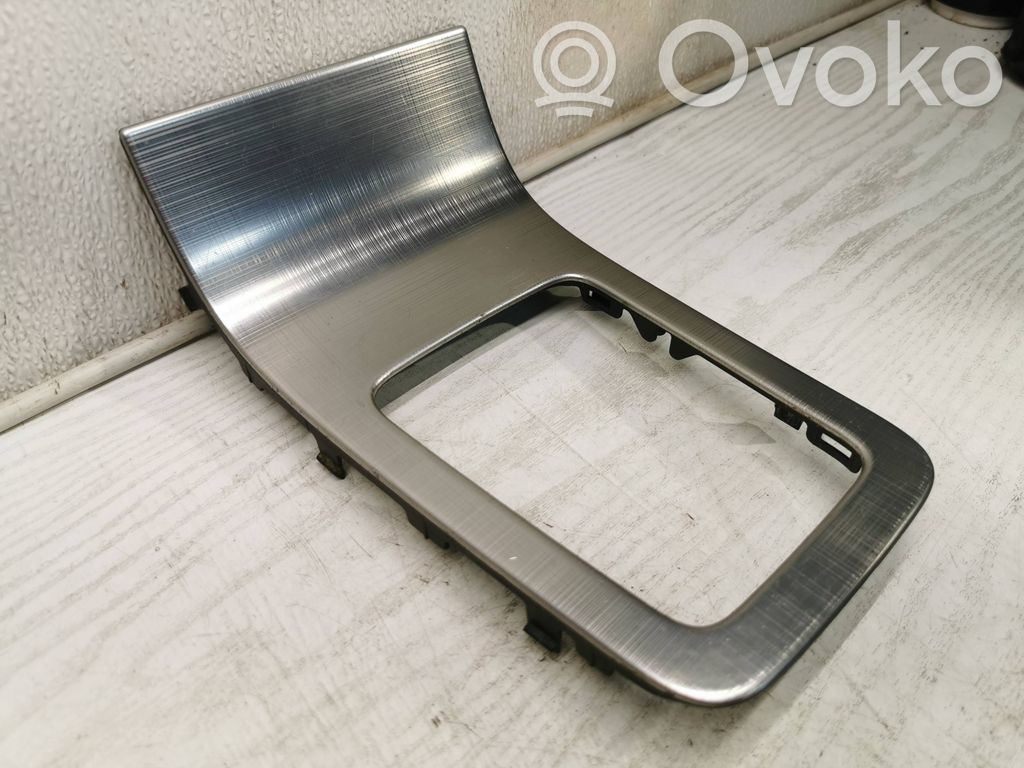 Volvo V70 Gear shifter surround trim plastic 