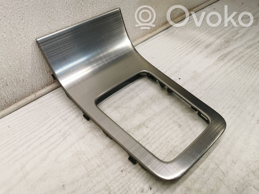 Volvo V70 Gear shifter surround trim plastic 