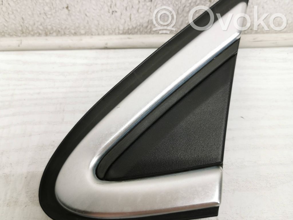 Volvo V40 Listwa / Nakładka na błotnik przedni 