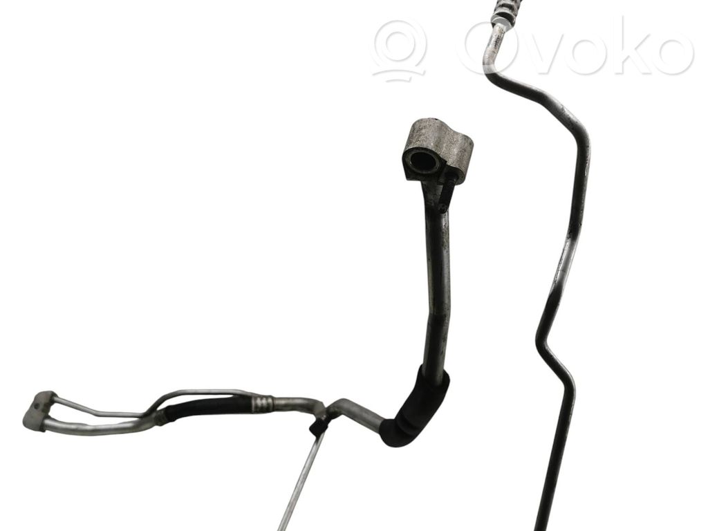 Opel Insignia A Ilmastointilaitteen putki (A/C) 