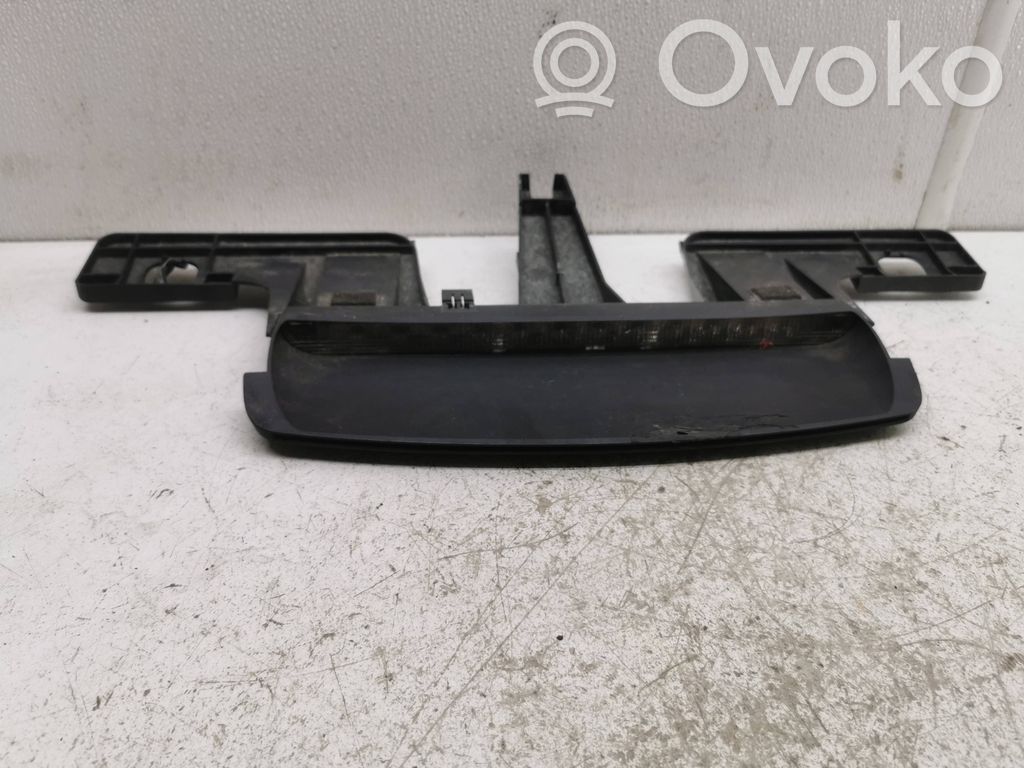 Volvo S80 Third/center stoplight 