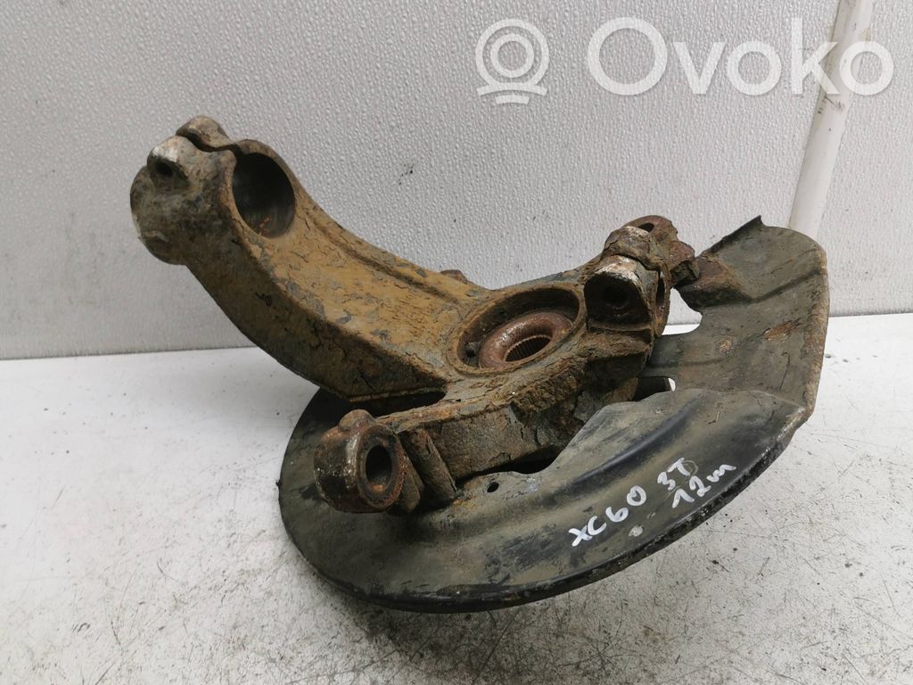 Volvo XC60 Achsschenkel vorne 
