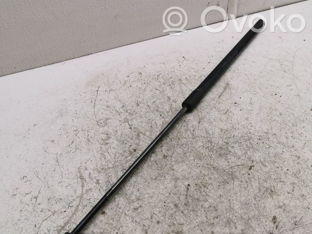 Volvo V40 Tailgate/trunk strut/damper 