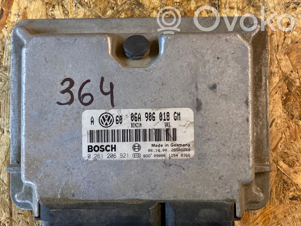 Engine control unit/module   06A906018GM,0261206921,26SA6660