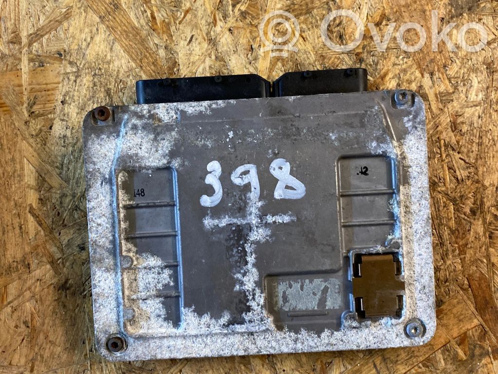 Volkswagen Golf VI Sterownik / Moduł ECU 