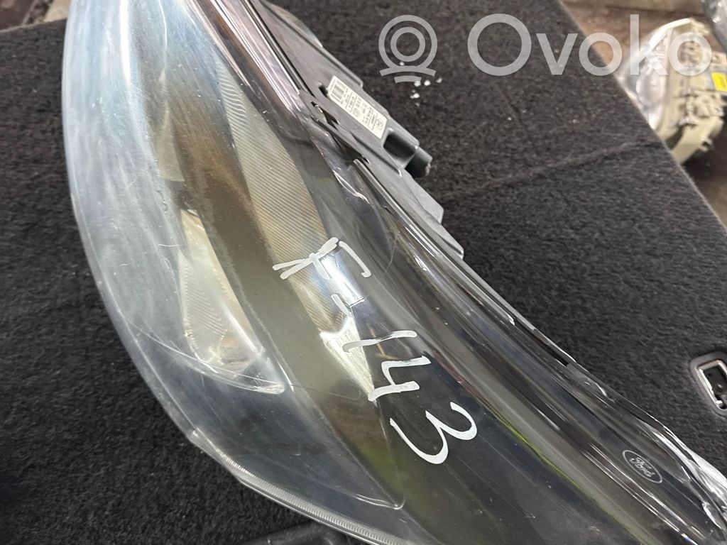 Ford Transit Custom Headlight/headlamp 