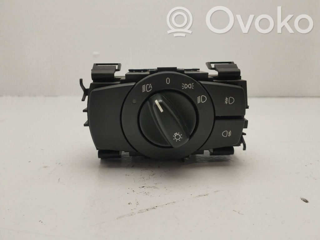 Panel lighting control switch   693279604