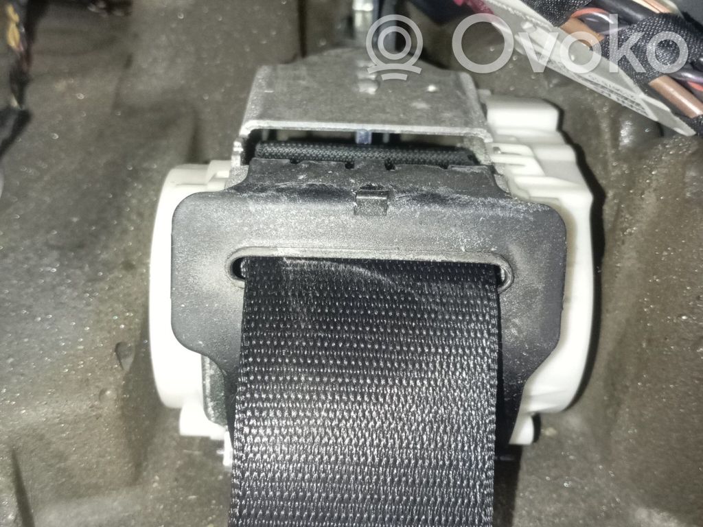 Cinturón trasero   72119132815