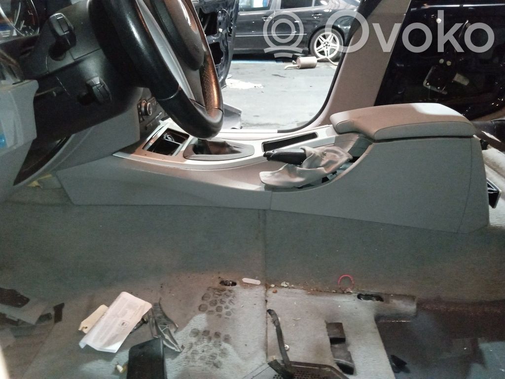 BMW 3 E90 E91 Reposabrazos 