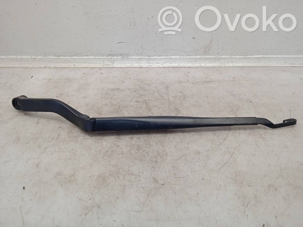 Lexus CT 200H Brazo del limpiaparabrisas delantero 