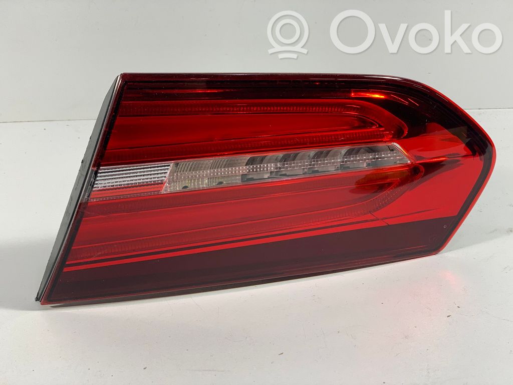 Lampy tylnej klapy bagażnika   A2929064000