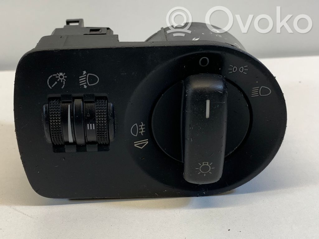 Audi A3 S3 A3 Sportback 8P Light switch 