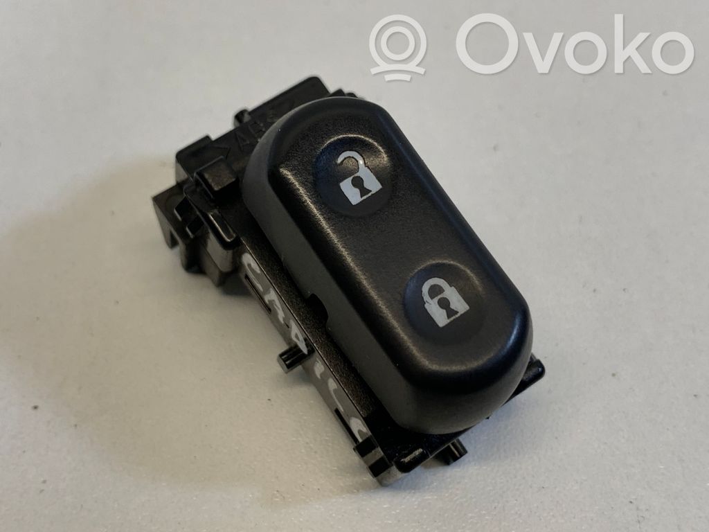 Cadillac SRX Central locking switch button 