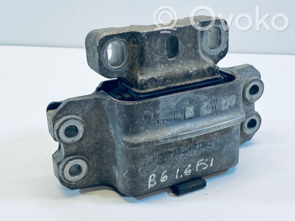 Volkswagen PASSAT B7 Gearbox mount 