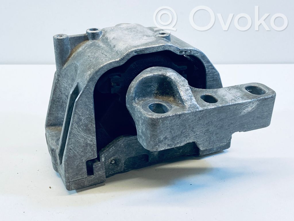 Audi A3 S3 8P Engine mount bracket 