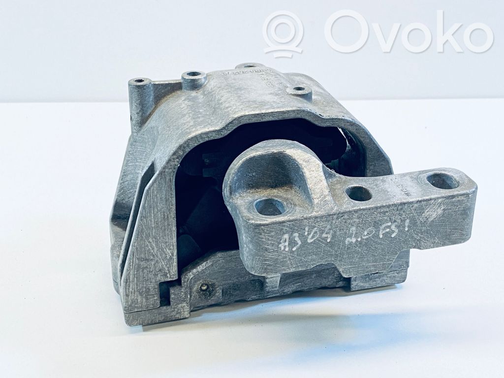 Engine mount bracket   1K0199262AB