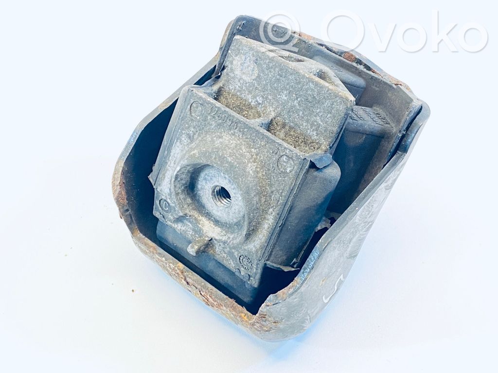 Mercedes-Benz Sprinter W906 Engine mount bracket 