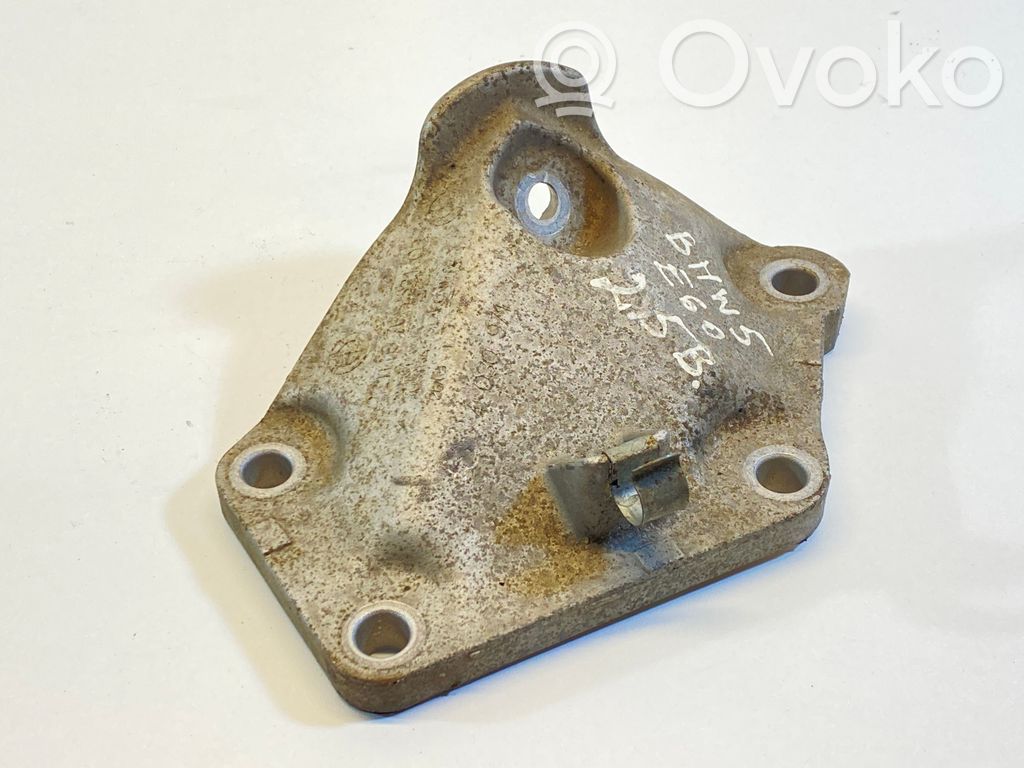 BMW 5 E60 E61 Engine mounting bracket 