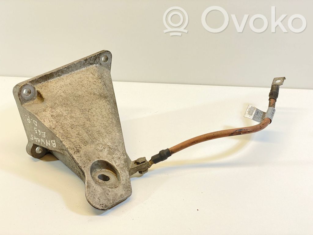 BMW 6 E63 E64 Engine mounting bracket 