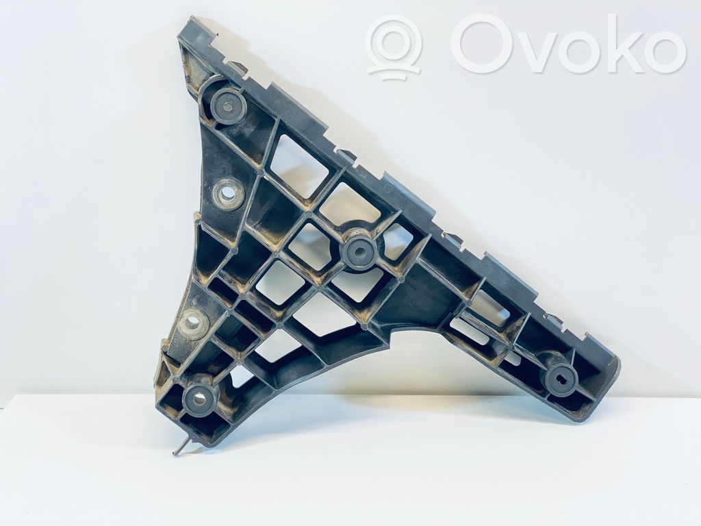 Audi A4 S4 B5 8D Bumper support mounting bracket corner 