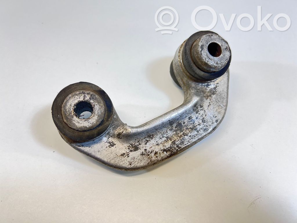 Audi A4 S4 B5 8D Etukallistuksenvaimentajan tanko 