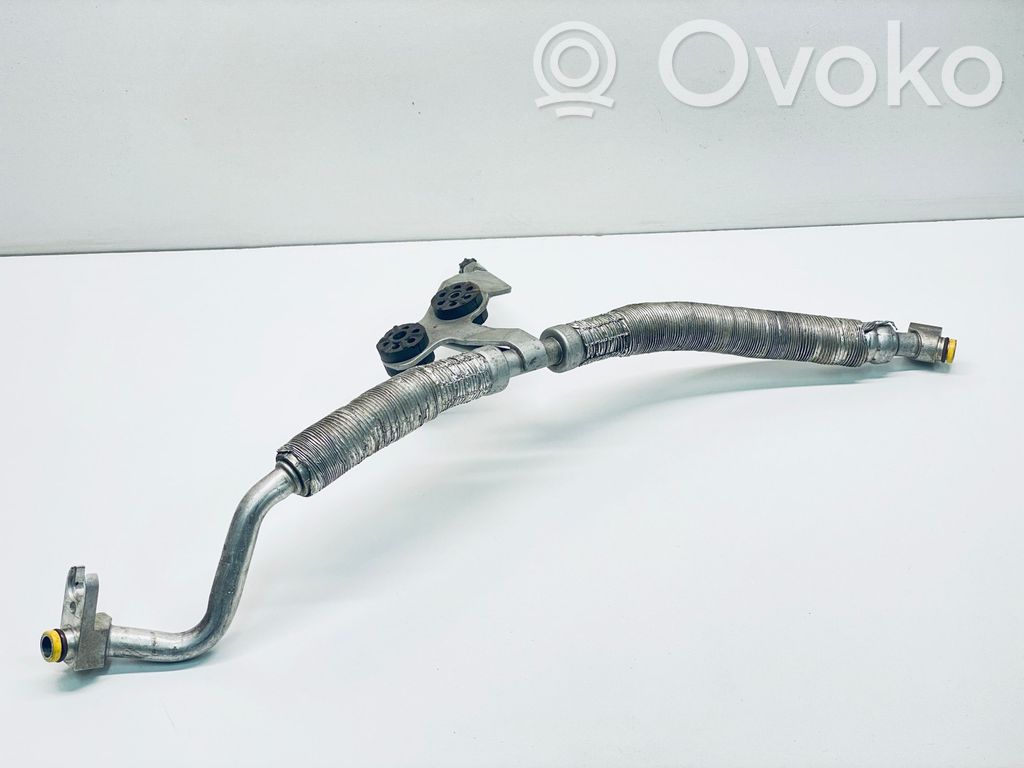 BMW 6 E63 E64 Ilmastointilaitteen putki (A/C) 