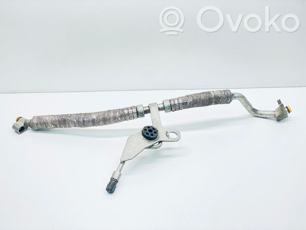 BMW 6 E63 E64 Ilmastointilaitteen putki (A/C) 