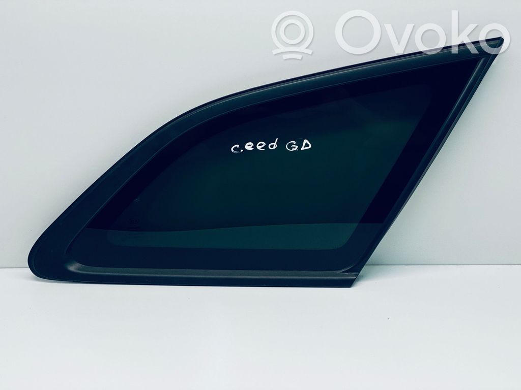 KIA Ceed Vidrio lateral trasero 