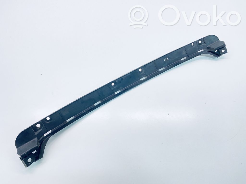 BMW 7 E65 E66 Takapuskurin kannake 