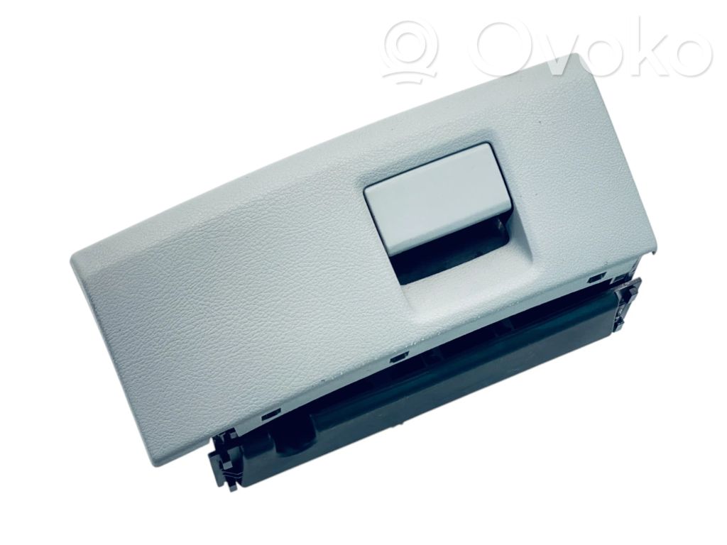 Audi A3 S3 8V Moldura del asiento 