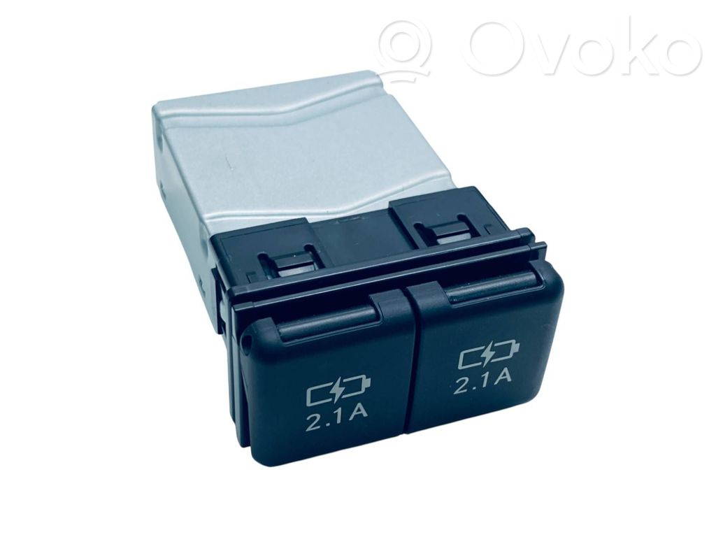 Lexus RX 450H USB socket connector 