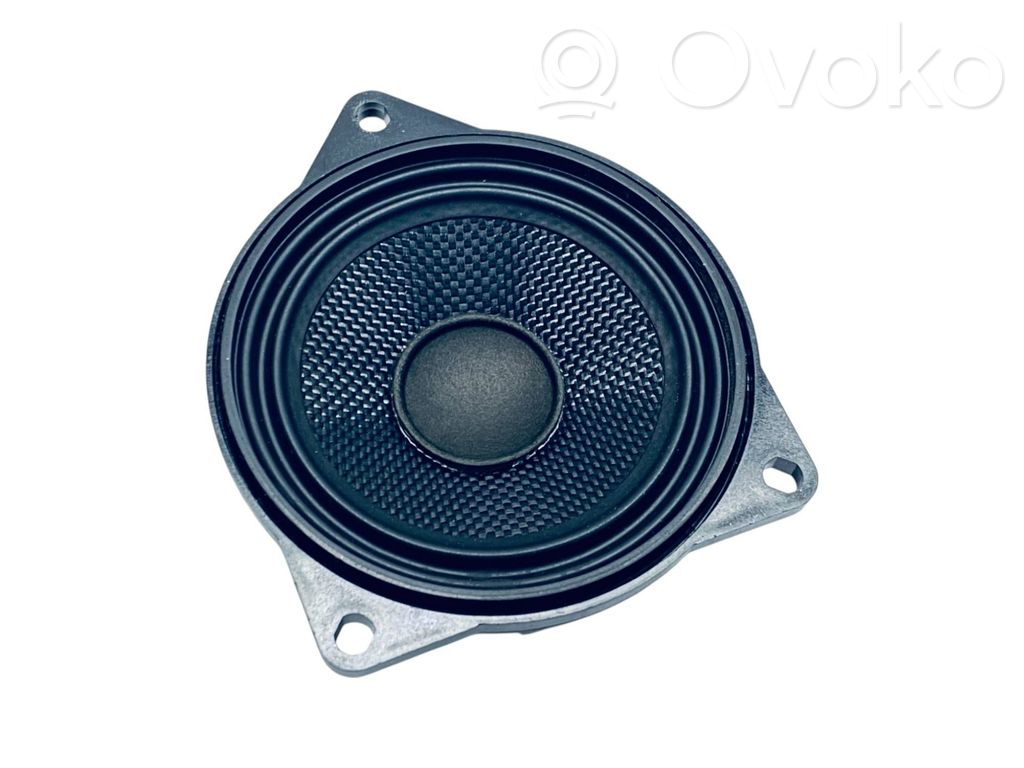 BMW 7 F01 F02 F03 F04 Takaoven kaiutin 
