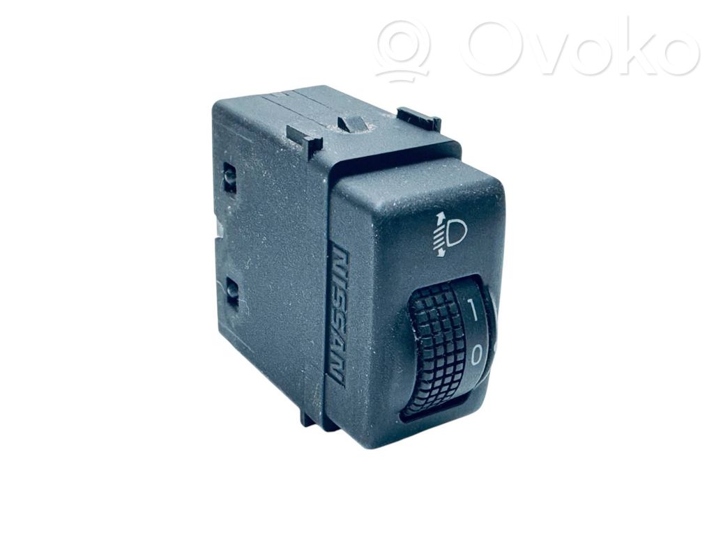 Nissan Note (E11) Headlight level height control switch 