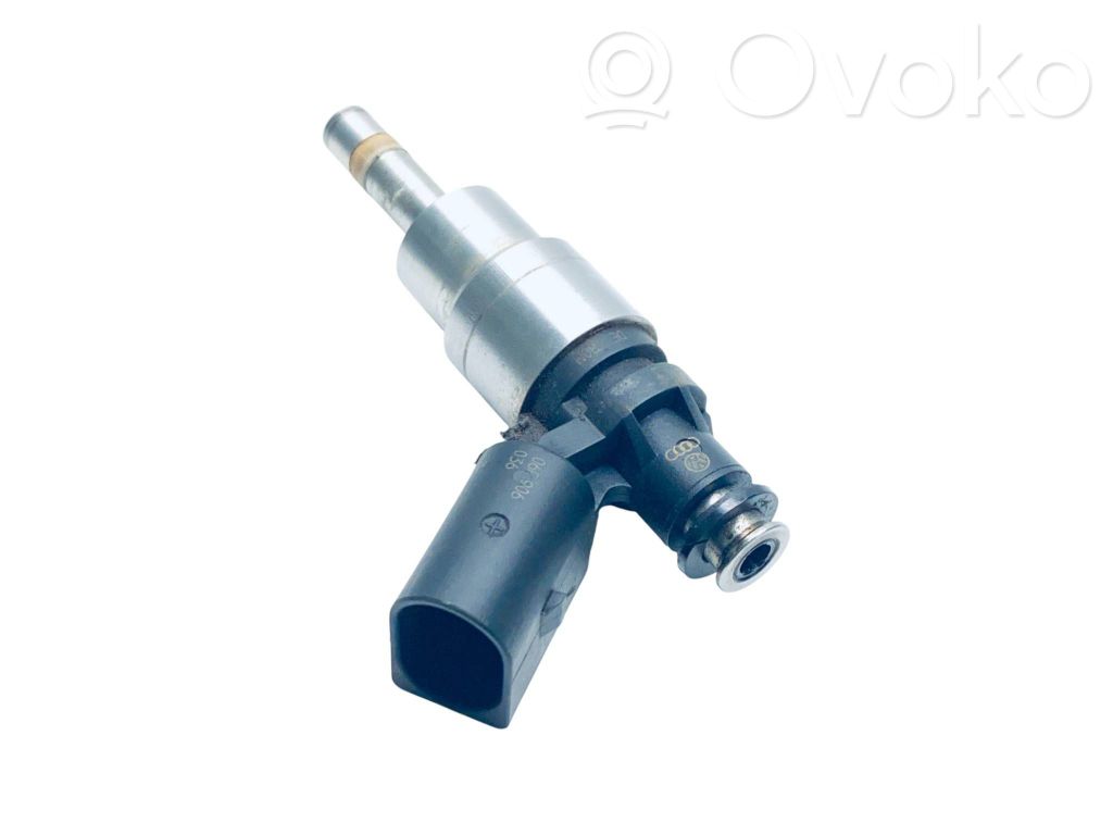 Volkswagen PASSAT B6 Fuel injector 