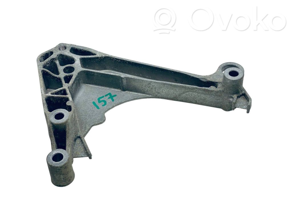 BMW i3 Engine mounting bracket 
