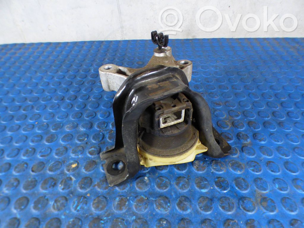 Renault Clio IV Dzinēja spilvens 