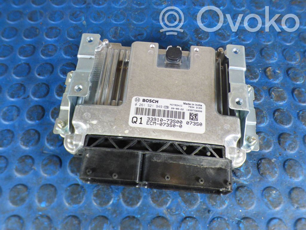 Suzuki Swift III Engine control unit/module 