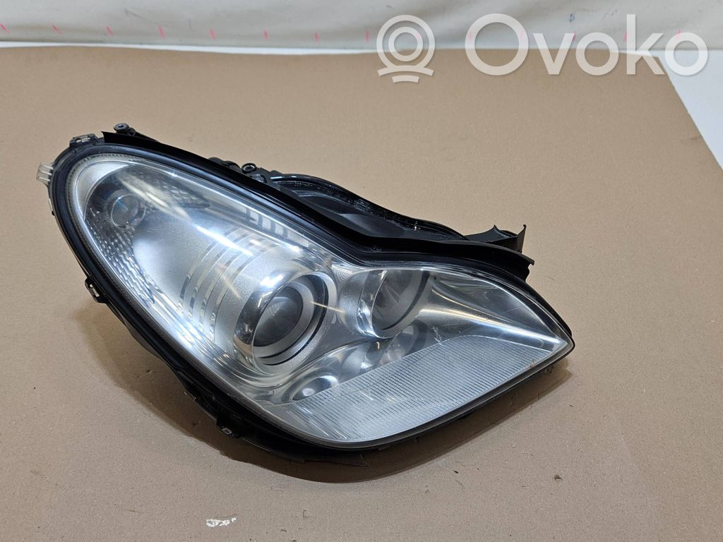 Mercedes-Benz CLS C219 Phare frontale 