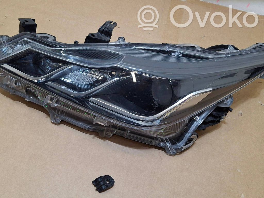 Toyota Corolla E210 E21 Etu-/Ajovalo 