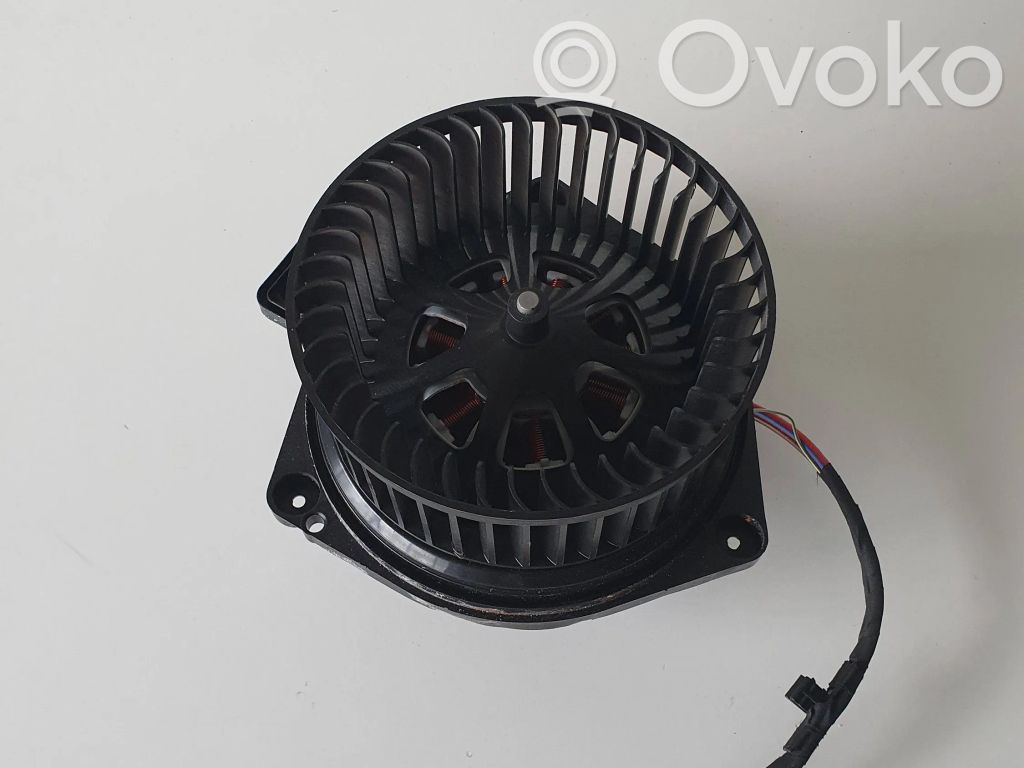 BMW 3 G20 G21 Mazā radiatora ventilators 