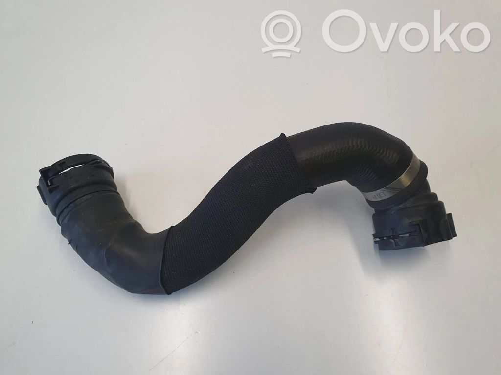 BMW 1 E82 E88 Engine coolant pipe/hose 
