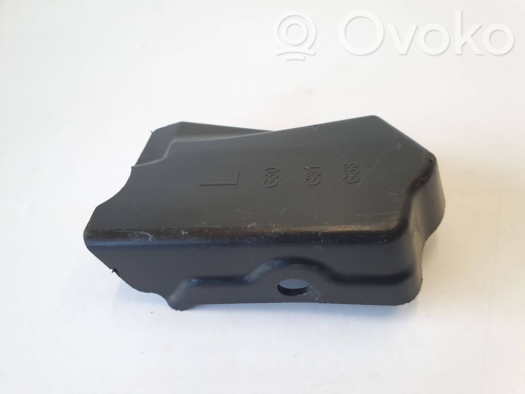BMW 5 G30 G31 G38 Cita veida dzinēja nodalījuma detaļa 