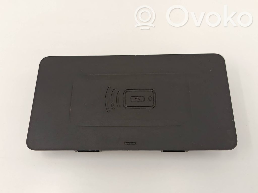 BMW 4 G22 G23 G24 G26 Wireless charging module 