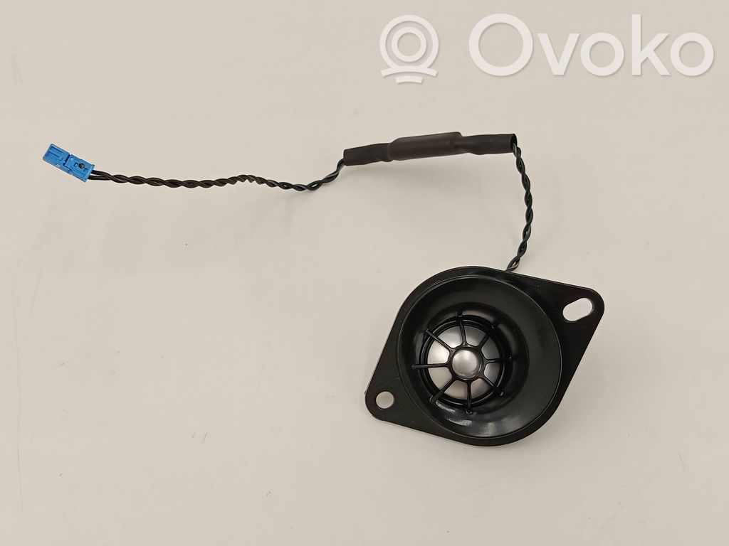 BMW 2 F46 Altavoz del panel 